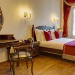 Four Mansions Hotel 5*