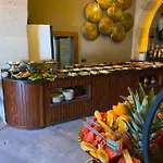 Hotel Four Mansions 5*