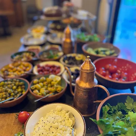 فندق Four Mansions *