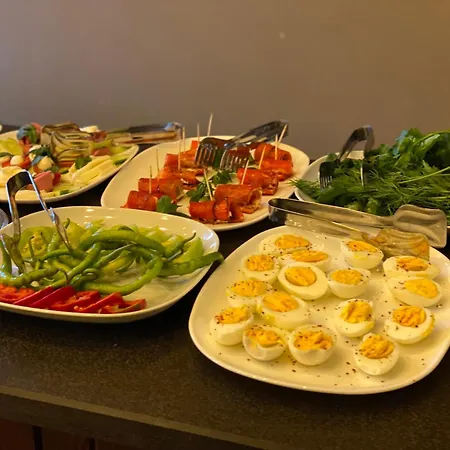 Four Mansions Hotell 5*