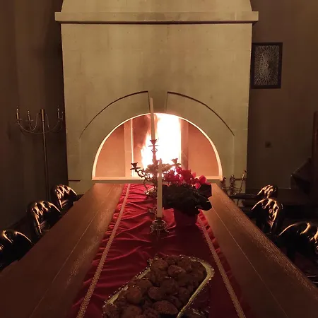 Four Mansions فندق