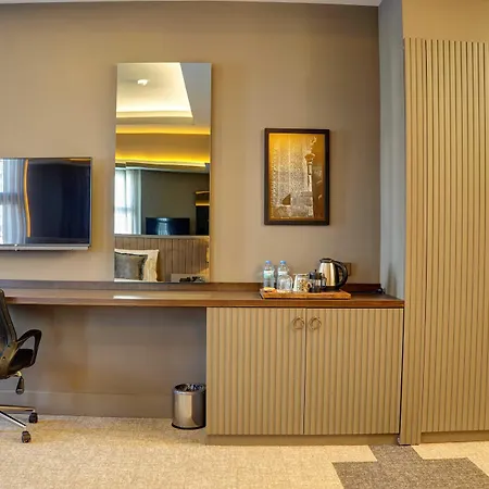 Szálloda Four Mansions