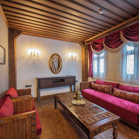 Hotell Four Mansions 5*