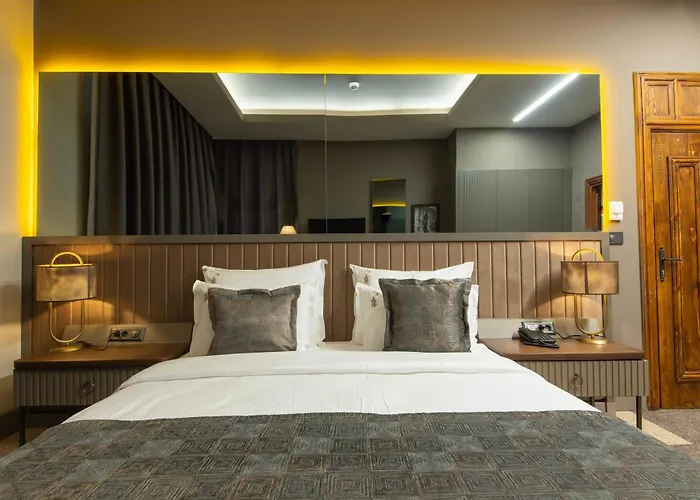 Four Mansions Otel *