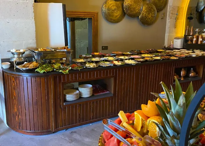 Otel Four Mansions *