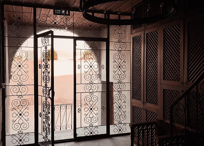 Hotel Four Mansions *